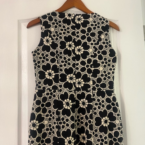 Lafayette148 Embroidered Floral Print Dress Blue w/Pockets  Size 6 - Picture 7 of 9